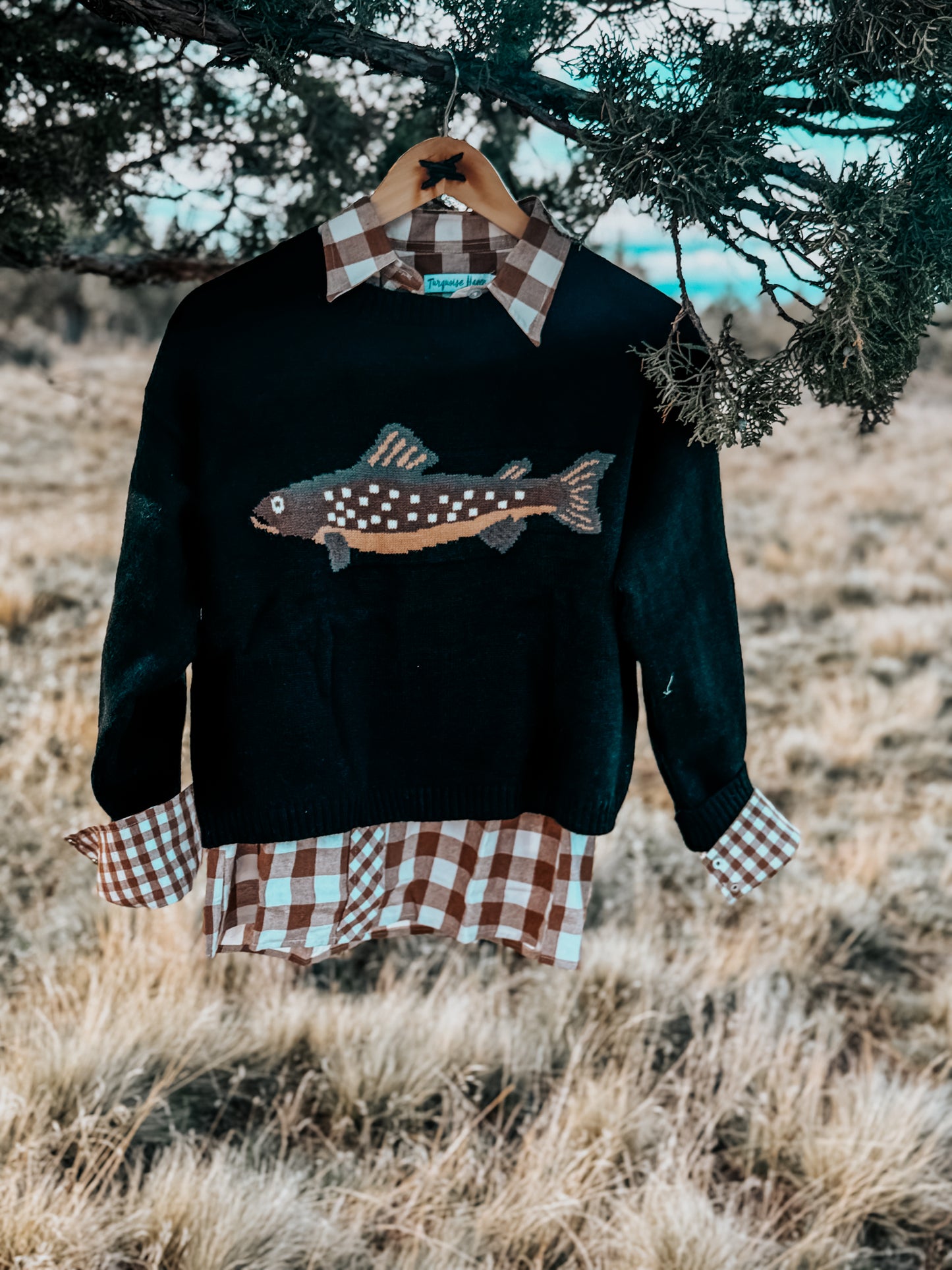 Pine Hollow Sweater (black)
