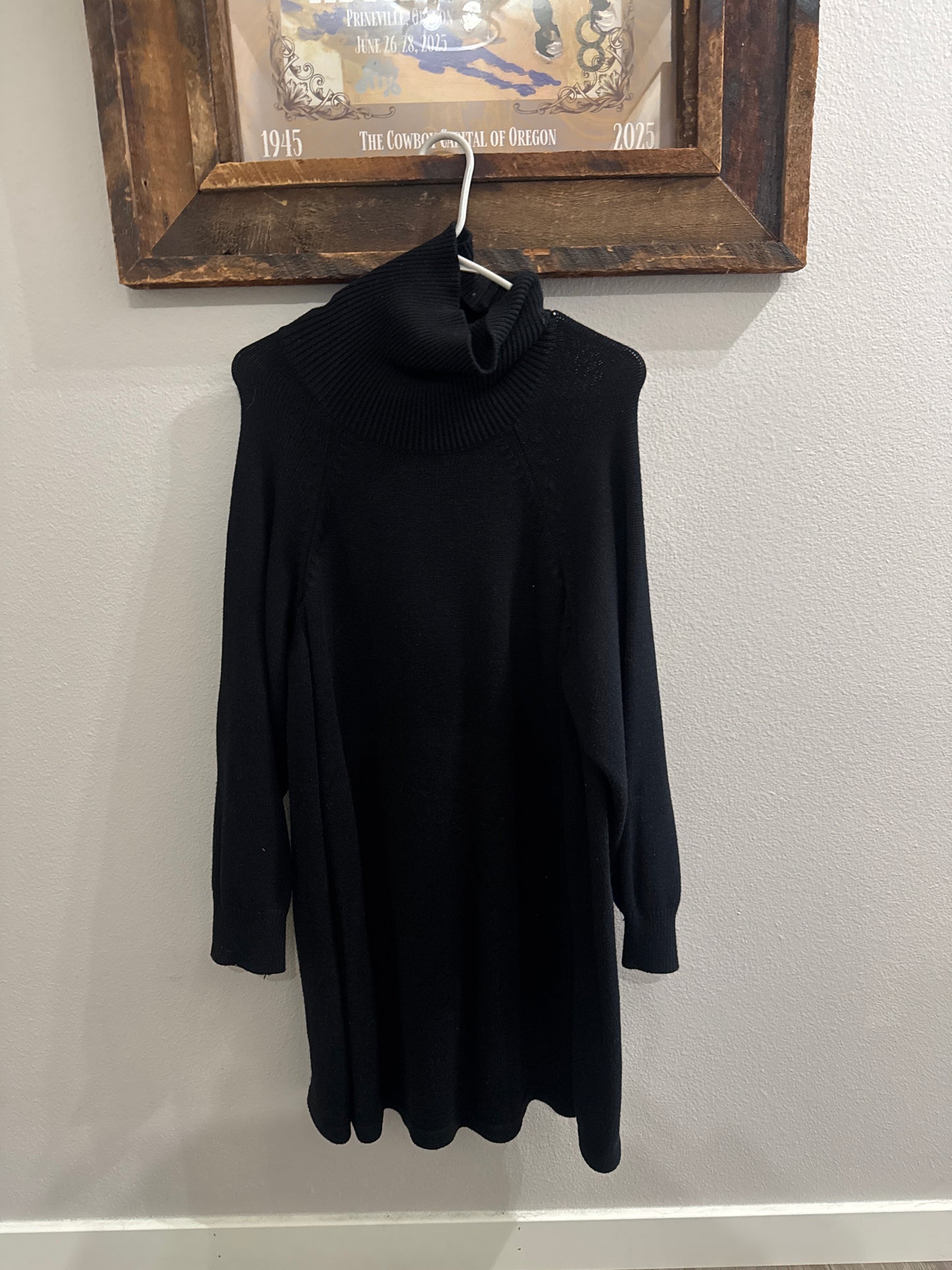 Black turtle neck dress (m/l)