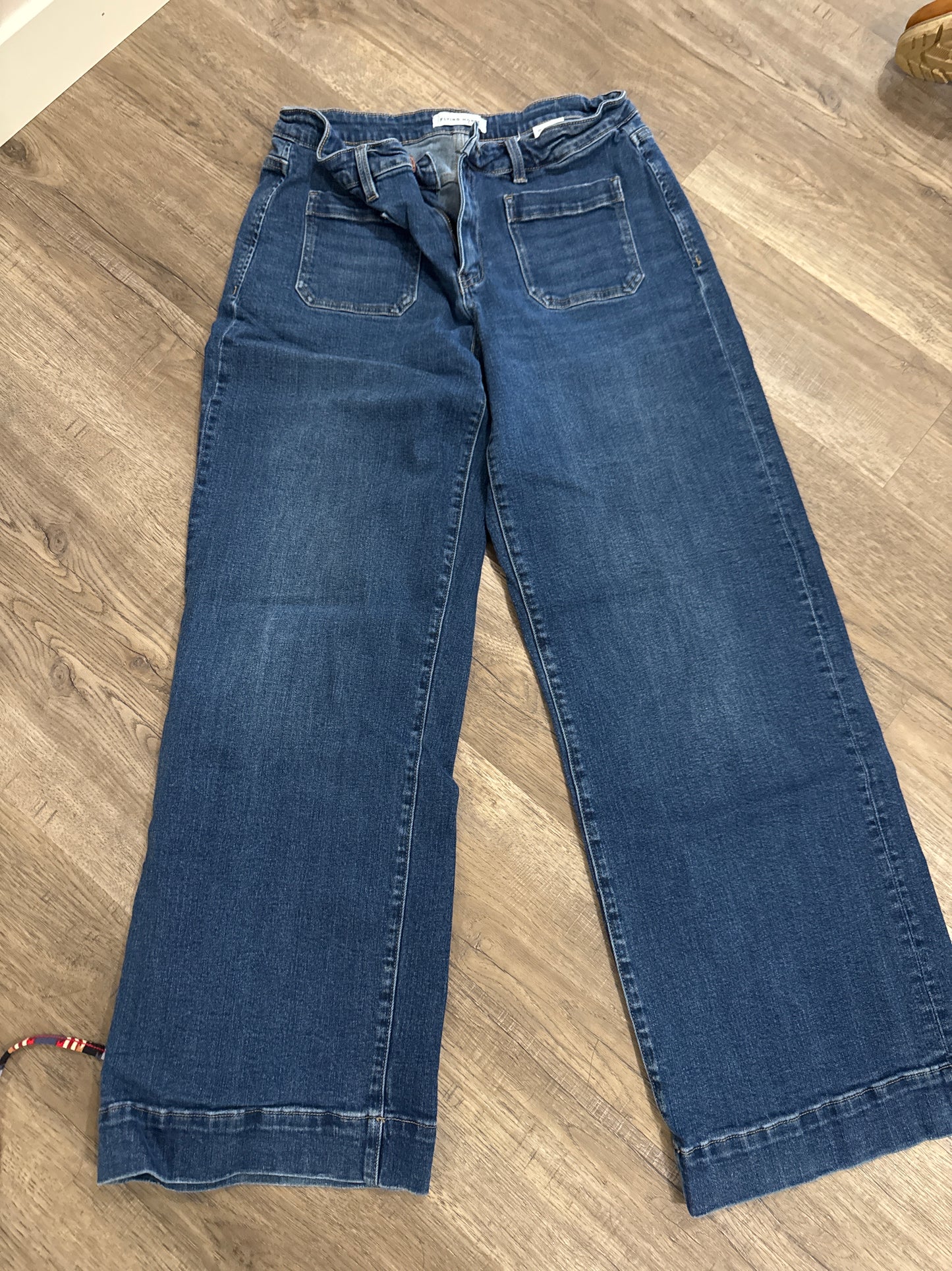 Flying monkey size 31