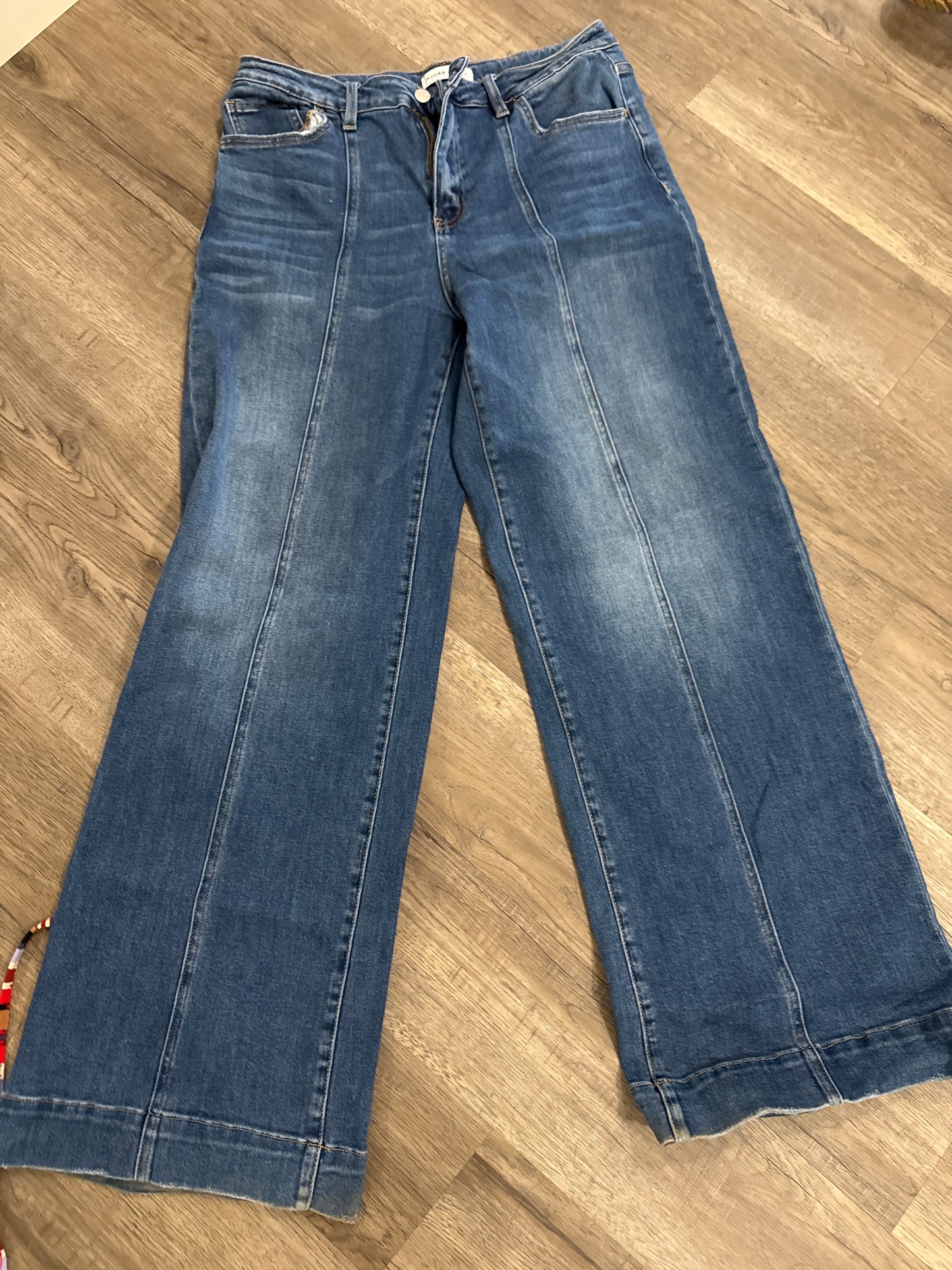 Flying monkey size 31