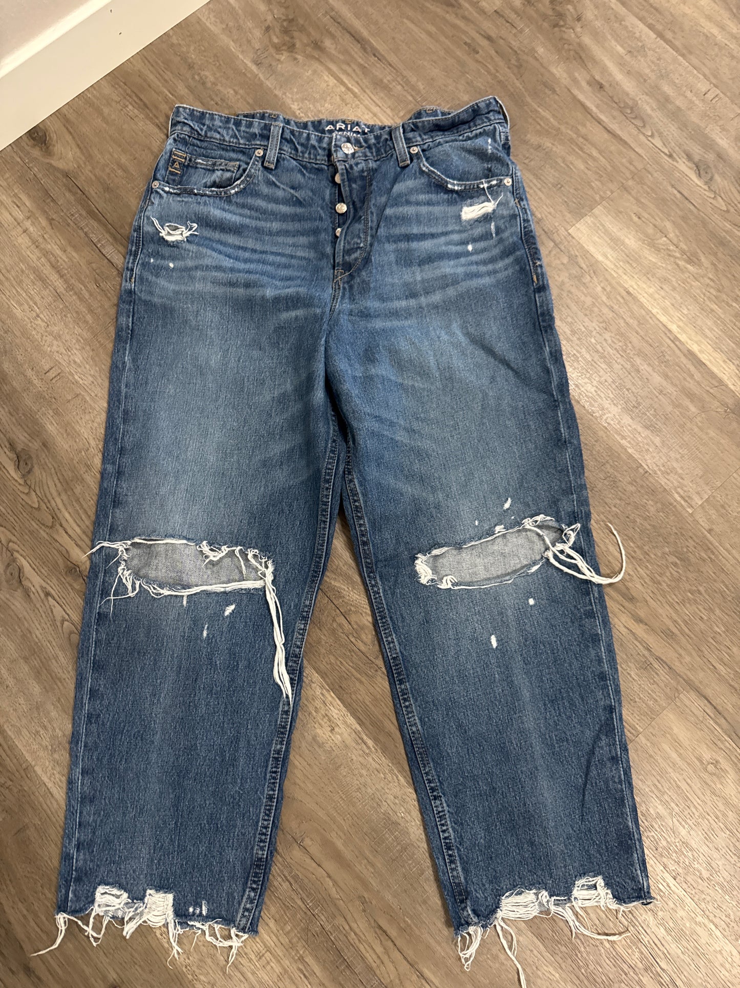 Ariat size 32R