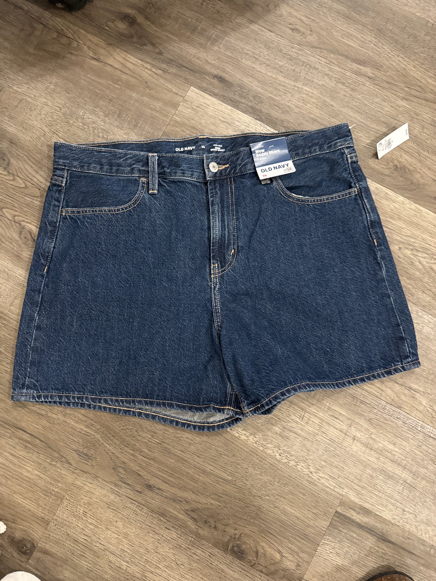 Size 14 old navy shorts (nwt)