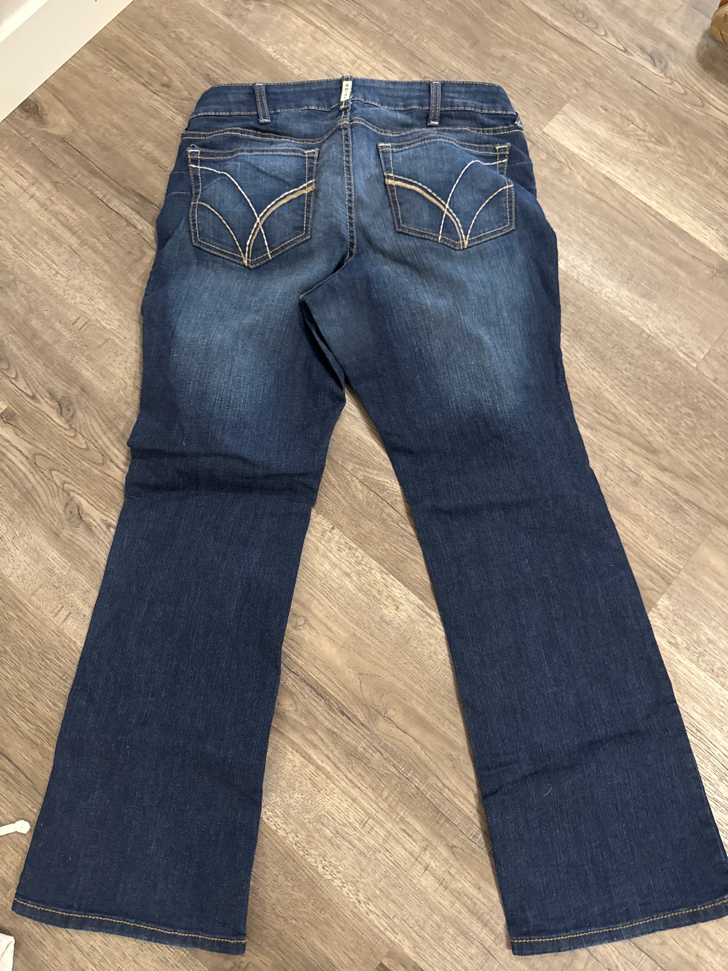 Ariat size 33r
