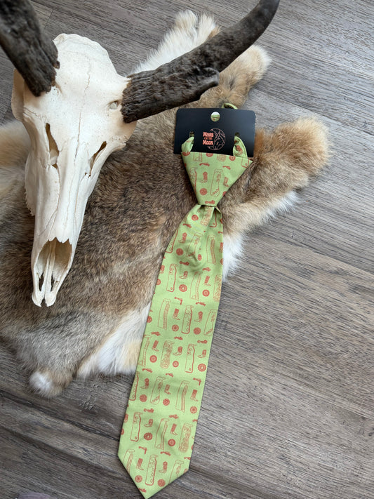Western print tie